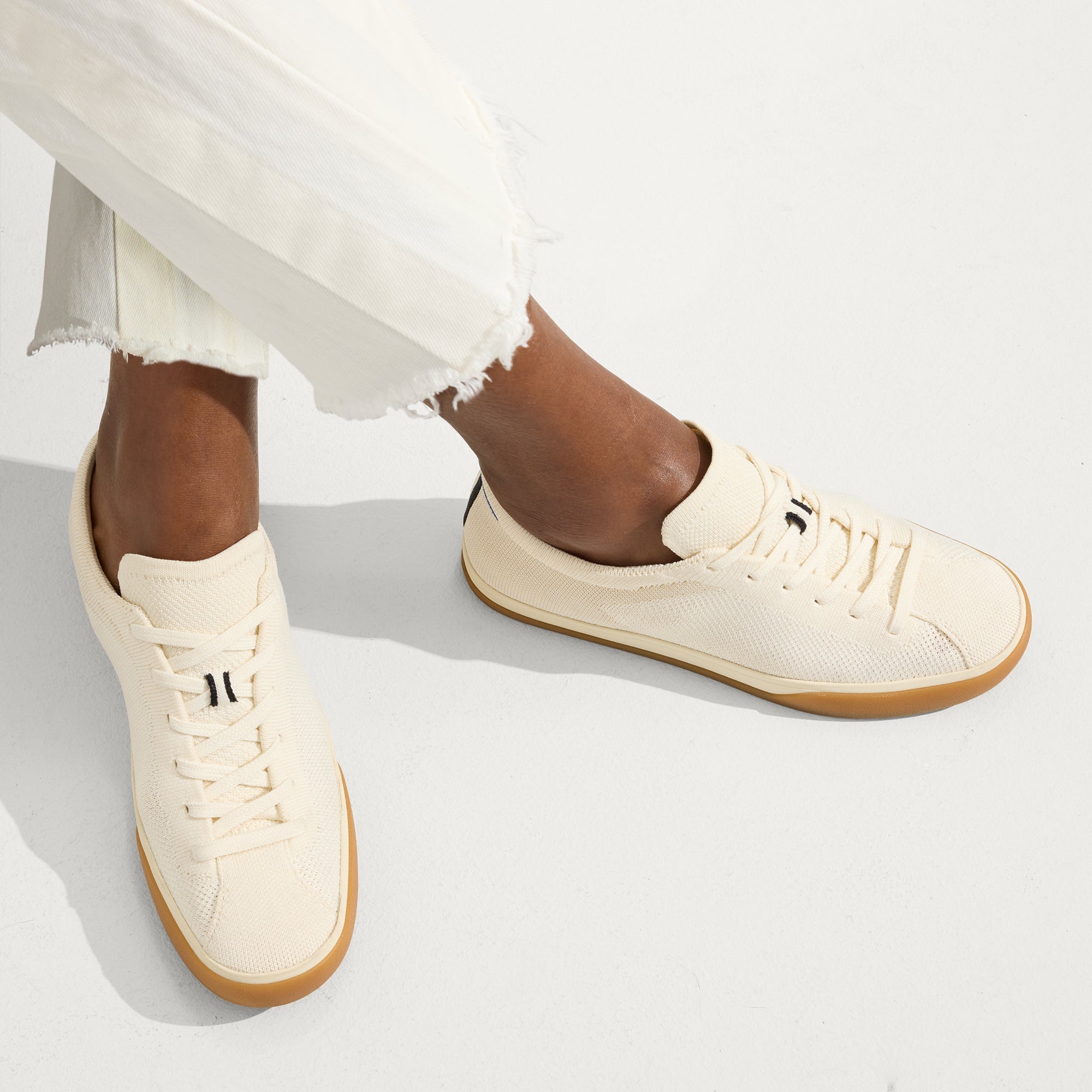 The Lace Up Sneaker - Blonde