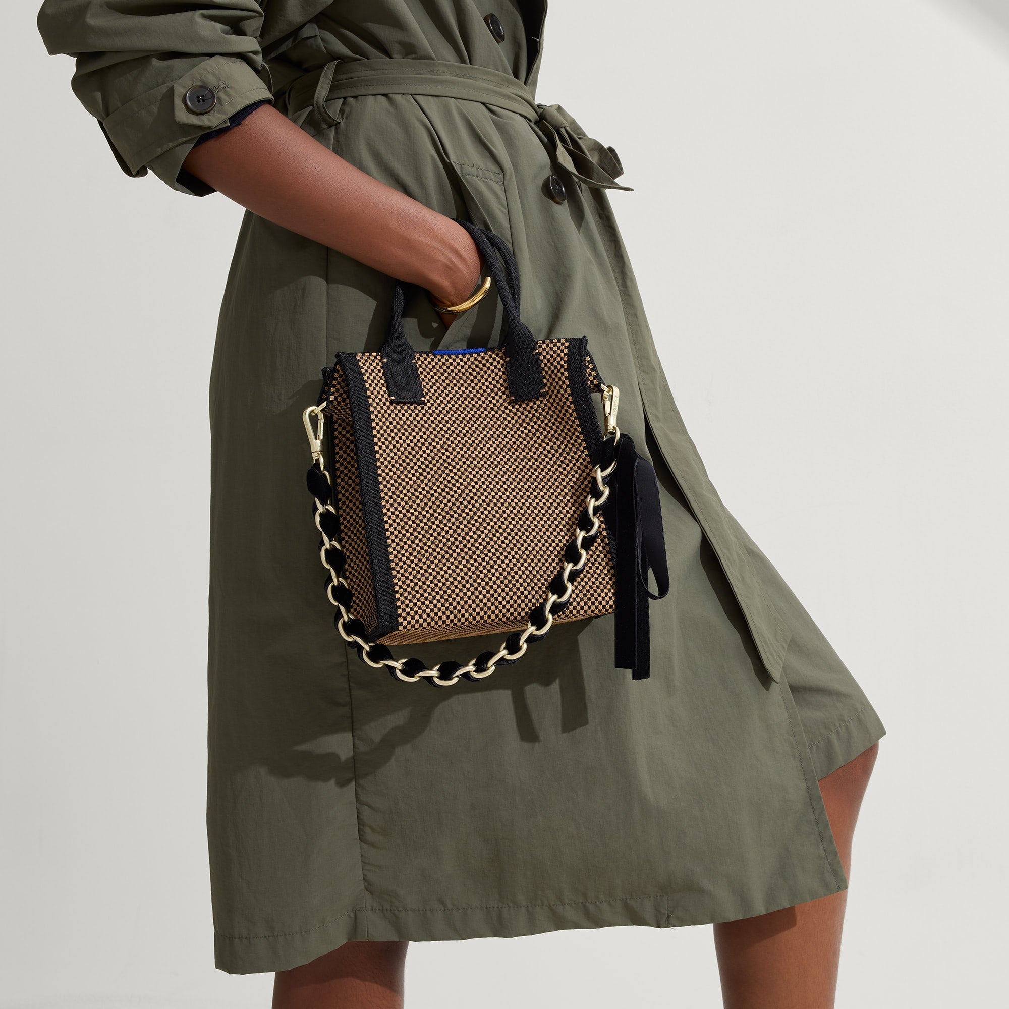 The Shoulder Strap - Velvet Black Chain