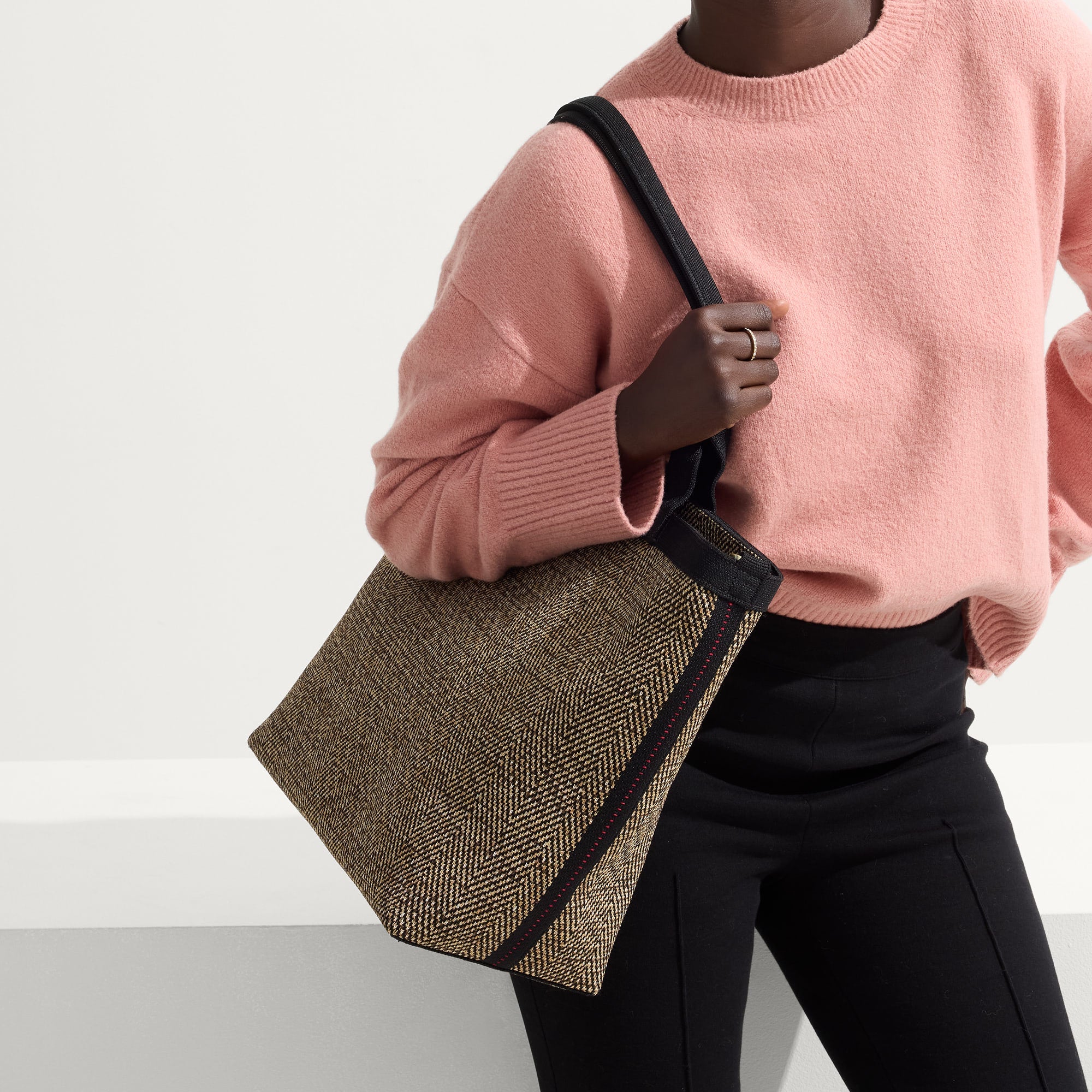 The Lightweight Zip Tote - Cacao Herringbone