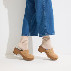 hover | Model wearing The Classic Clog in Butternut.