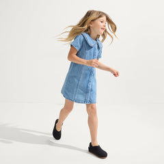 Alternate view of a child wearing The Kids Clog in Black.