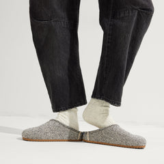 The Cozy Clog - Cookies and Cream Bouclé