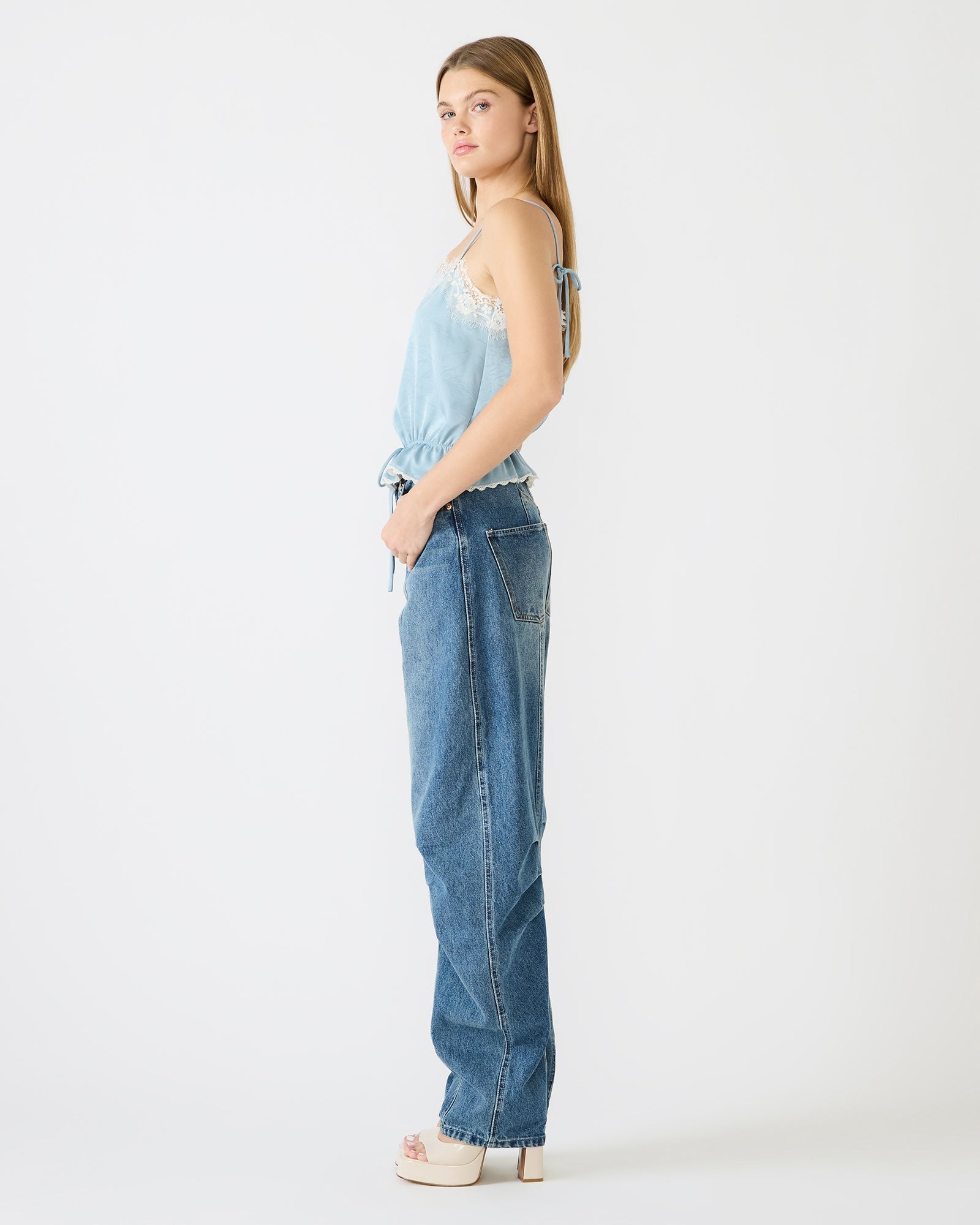 ROAN TOP DUSTY BLUE