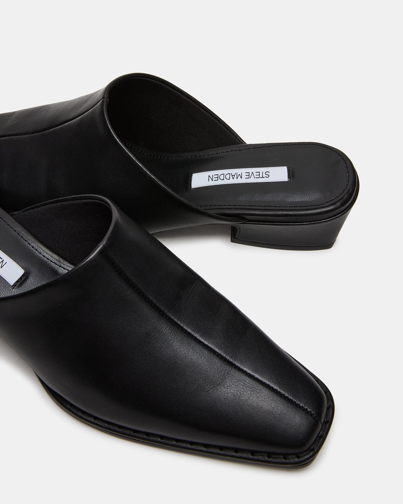 DESSA BLACK LEATHER